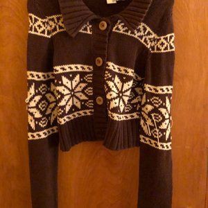 Brown/white long sleeved crop top sweater